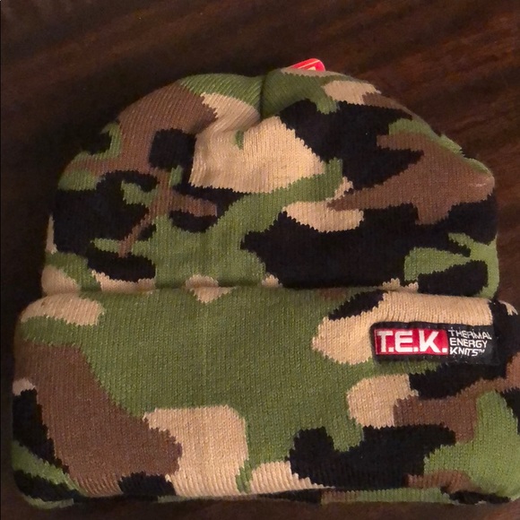 Other - NWT camouflage thermal energy hat